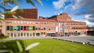 Verkatehdas Hämeenlinna - Korttien Tarinat Festivaalimiitti 2025