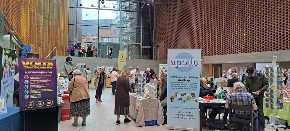 Korttien Tarinat -postikorttifestivaali Verkatehtaalla 2025